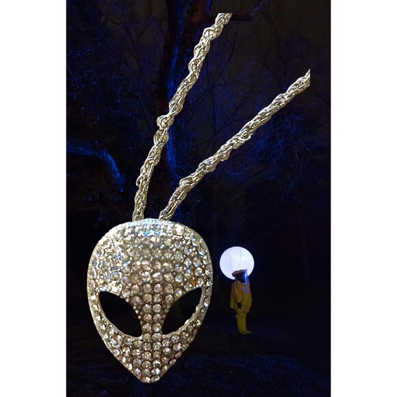 Cosmic Bling Rhinestone Alien Pendant Necklace - Picture 2 of 7